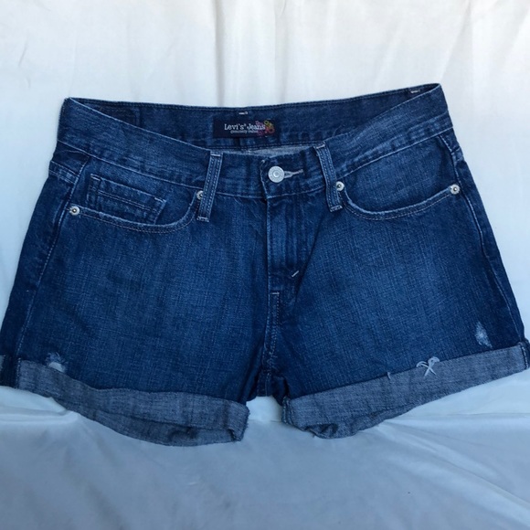 Levi's Pants - Levi Jean shorts Levi's Pants - Levi Jean shorts